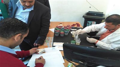 تحليل مخدرات لسائقي حافلات طلاب المدارس