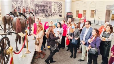 متحف المركبات يستقبل المرشدين
