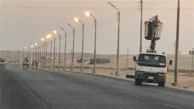 لتفادي وقوع الحوادث.. إنارة الطريق الصحراوي الشرقي القديم بالمنيا  