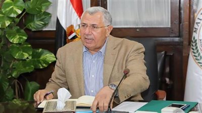 وزير الزراعة يكلف 