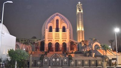 الكاتدرائية المرقسية بالعباسية تضيء باللون البرتقالي تضامنا مع قومى المرأة للقضاء على العنف