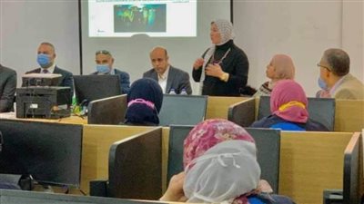 القوى العاملة بالشرقية تنفذ ورشة عمل للمتدربات بقسمي التفصيل والحياكة 