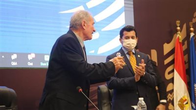 صبحي وحسن مصطفى يعقدان مؤتمرا صحفيا للإعلان عن تفاصيل بطولة العالم لليد