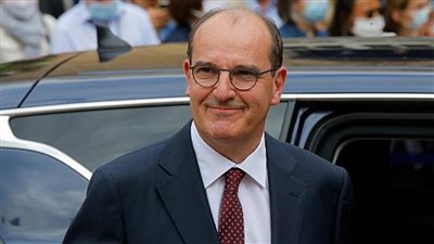 رئيس الوزراء الفرنسي: سنقدم تطعيمات 