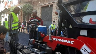 محافظة الإسكندرية: استمرار أعمال الرصف بعزبة محسن الكبرى بالمنتزه أول 