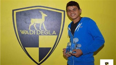 أدهم جابر لاعب وادي دجلة يتوَّج بالمركز الثالث ضمن منافسات الزوجي ببطولة مصر الدولية للتنس