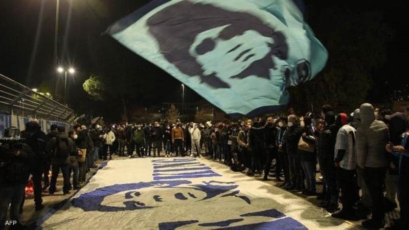 الراحل دييجو مارادونا