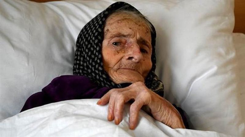 المعمرة بعد تعافيها