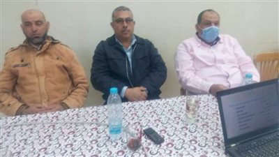 وكيل معهد بحوث الأراضي يقوم بجولة لتحديث الري في الوادي الجديد