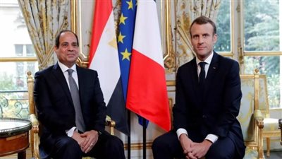 مؤتمر صحفي مشترك بين السيسي وماكرون بقصر الإليزية