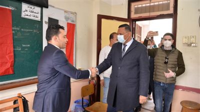 محافظ الدقهلية يتفقد لجان الانتخابات البرلمانية بالمنصورة