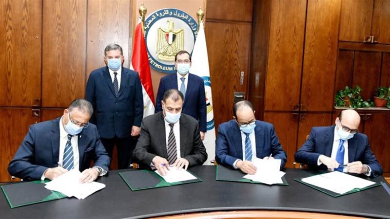 وزيرا قطاع الأعمال