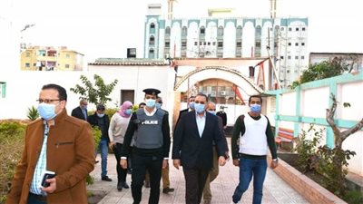 محافظ الشرقية يتابع انتخابات النواب بمدرسة الصم بالزقازيق 