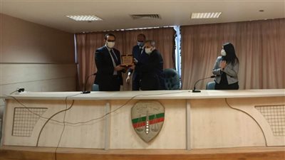 تكريم فريق الأكاديمية الوطنية للتدريب لتنفيذهم البرنامج التدريبي لأعضاء النيابة الإدارية