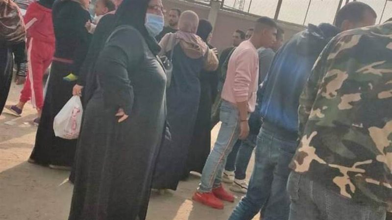 الناخبون امام اللجان