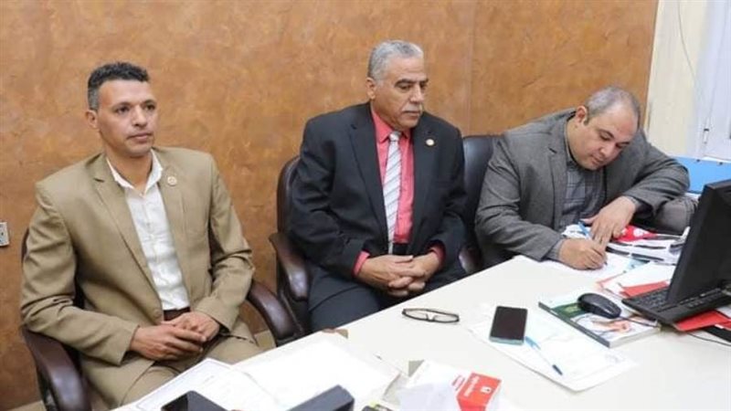 لجنة تلقي الطلبات