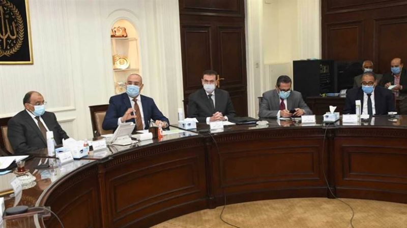 وزيرا الإسكان والتنمية