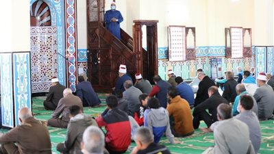 علماء قافلة الأزهر الدعوية يلقون خطبة الجمعة في 7 مساجد بالعريش