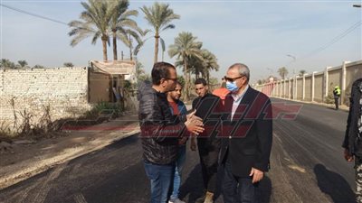محافظ القليوبية يتابع  أعمال رصف طريق نوى قليوب - شبين القناطر 