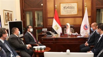 وزيرة الصحة تتابع آلية عمل مبادرة البنك المركزي لدعم القطاع الصحي