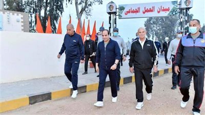 الرئيس السيسي يشيد  بقدرات وكفاءة طلبة الكلية الحربية  