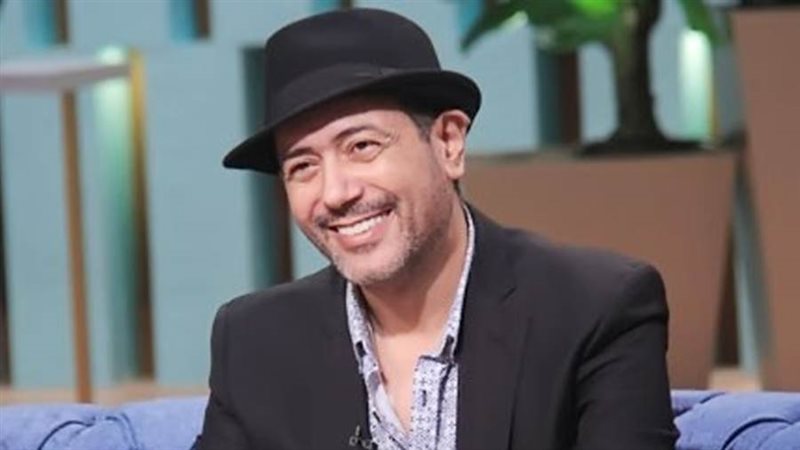 الفنان أحمد وفيق