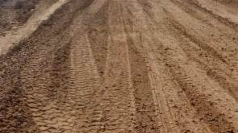 بدء رصف 3 طرق بالبحيرة