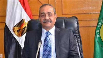 محافظ الإسماعيلية يستعرض أهم المشروعات القومية بقطاع الري