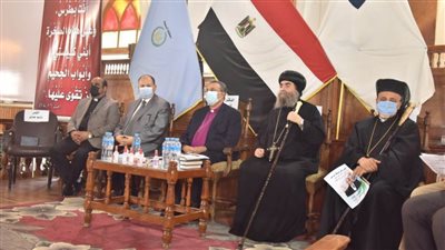 محافظ أسيوط يقدم العزاء ويشهد صلاة جنازة راعي الكنيسة الإنجيلية الأولى