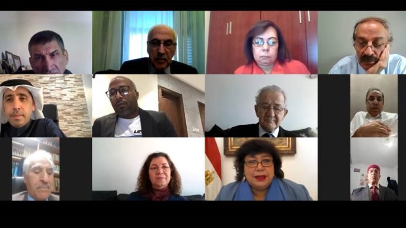 جانب من اللقاء اون