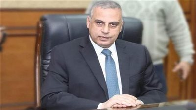  محافظ سوهاج يشدد على ازالة اى معوقات امام المشروعات الكبرى