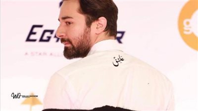 الفنان أحمد حاتم يثير الفضول بالـ 