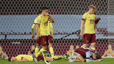 في غياب تريزيجيه.. أستون فيلا يفقد نقاط جديدة بتعادل أمام بيرنلي