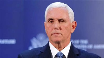 مكتب نائب الرئيس الأمريكي يعلن تطعيم مايك بنس ضد كورونا