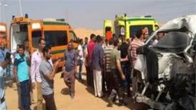 إصابة 25 شخصا في حادث تصادم على طريق 