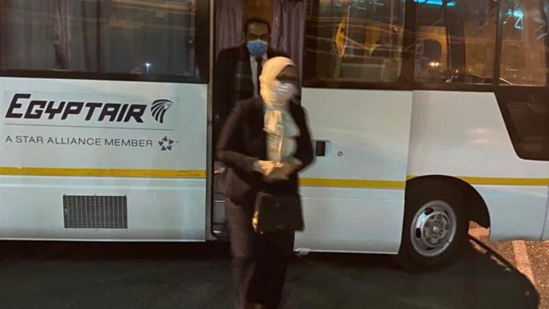 وزيرة الصحة في المطار