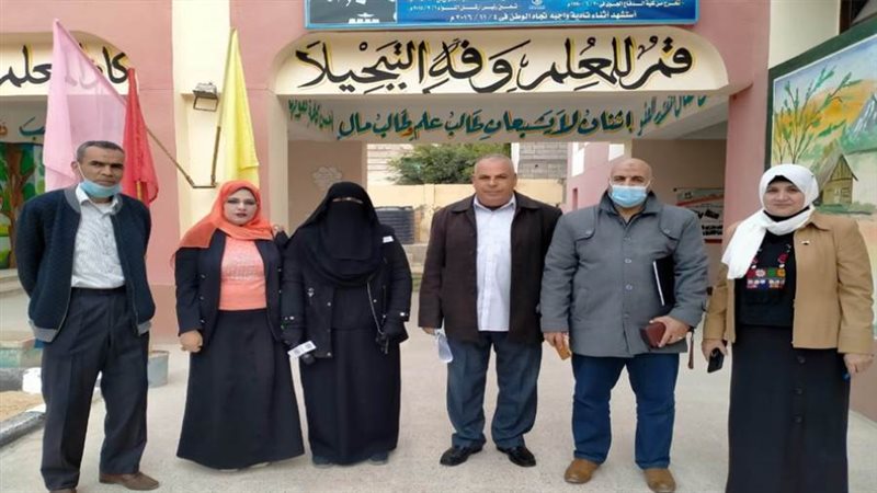 معلمين مدرسة وشهيد