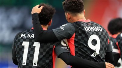 «صلاح» يسجل هدفين ويقود ليفربول للفوز بسباعية نظيفة على كريستال بالاس في معقله