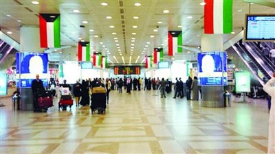 الكويت تضيف بريطانيا للدول عالية الخطورة من كورونا وتحظر الطيران المباشر معها