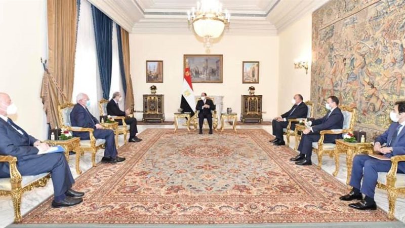 الرئيس خلال استقباله