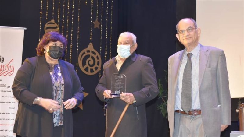 وزيرة الثقافة أثناء