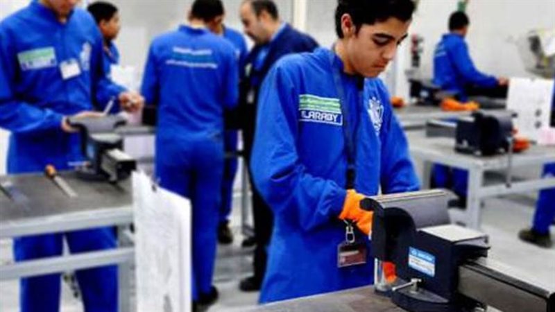 مدرسة فنية لصناع