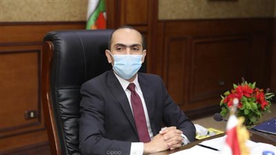 نائب محافظ سوهاج يعقد اجتماعا مع إدارة خدمة المواطنين بالديوان العام