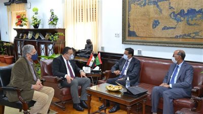 رئيس جامعة الإسكندرية يستقبل سفير موريتانيا