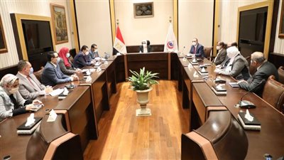 وزيرة الصحة تناقش مستجدات بروتوكولات علاج كورونا