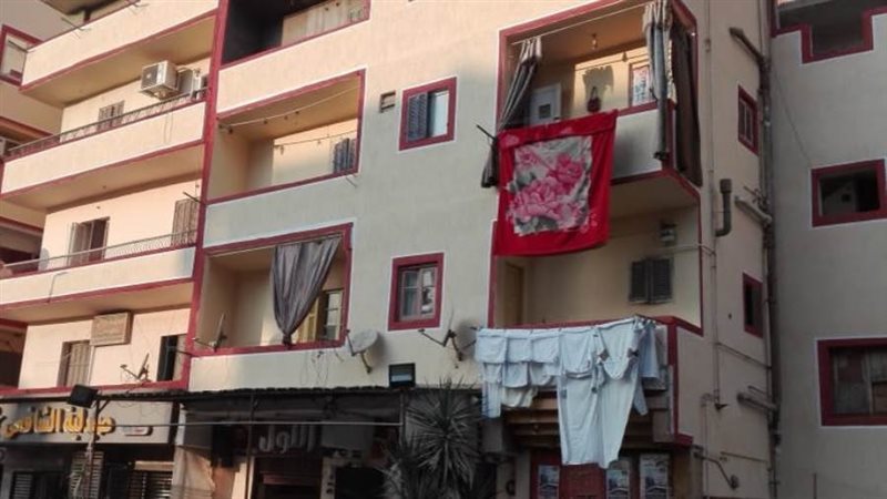 طلاء العقارات بلون