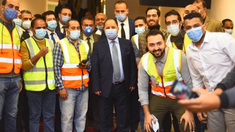 وزير المالية خلال