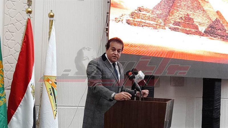 وزير التعليم العالى