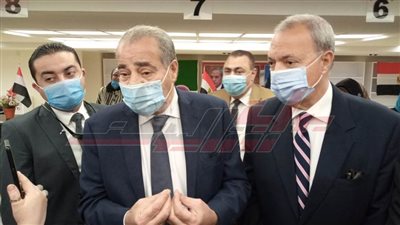 وزير التموين ومحافظ القليوبية يفتتحان مركز خدمة المواطنين المطور بشبرا الخيمة