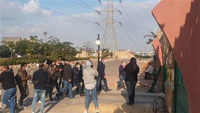 وزير الرياضة يحضر جنازة رئيس الزمالك 